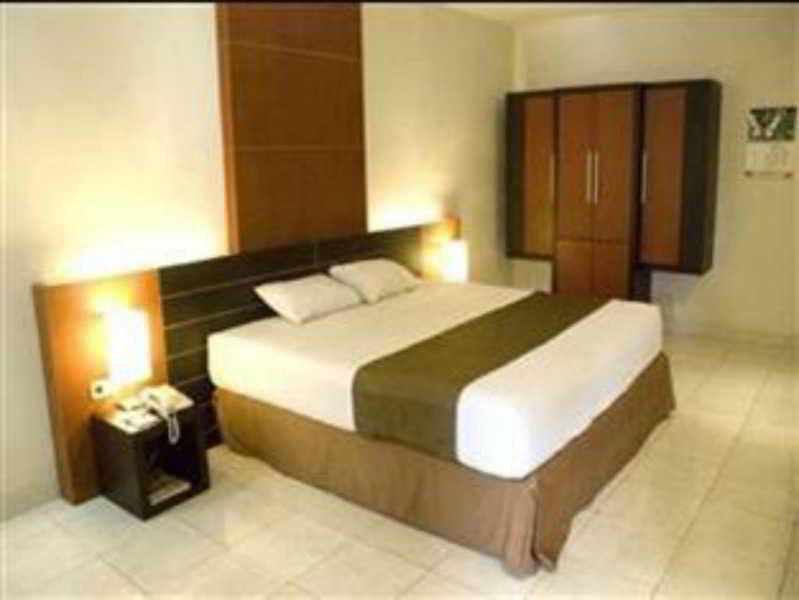 Lpp Convention Hotel Demangan Pakualaman Exterior foto